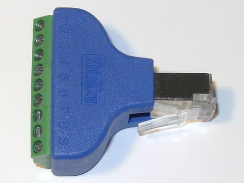 blue connector / adaptor.